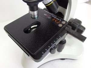 Фото ТСТ-01 термостабилизированный столик для микроскопов