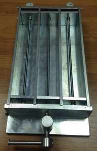 Фото 3ФБ-50 форма балочек (50х50х250)